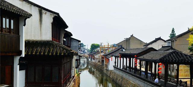 高龄女星生娃痛楚:大S癫痫发作,霍思燕大出血,章子怡涨奶